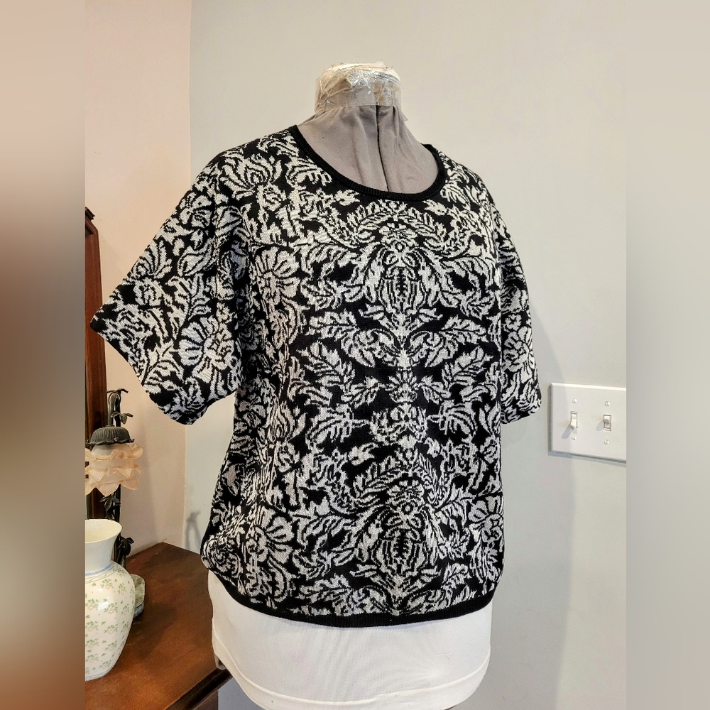 NWT XL Calvin Klein Sparkly Sweater